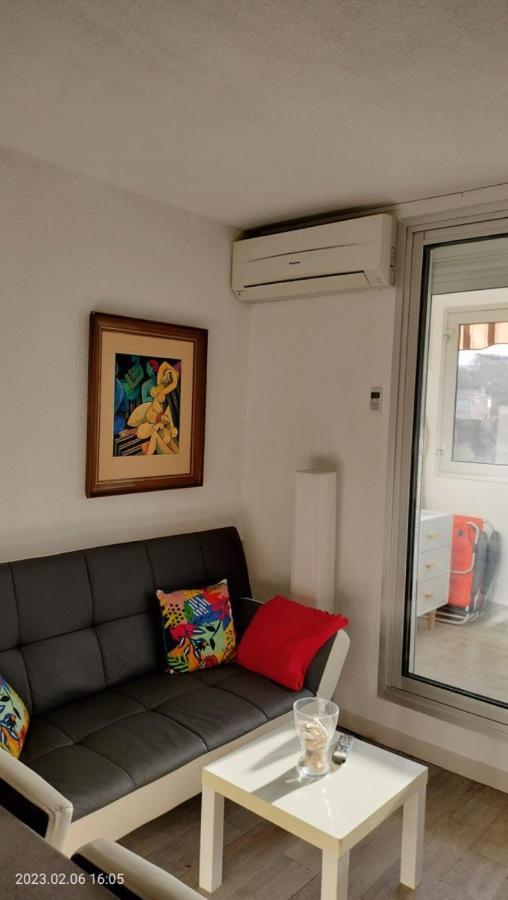 Entre St-Raphael Et St-Tropez. Studio Pieds Dans L'Eau, A Partir De 600 Euros/Semaine. Saint Aygulf Eksteriør bilde