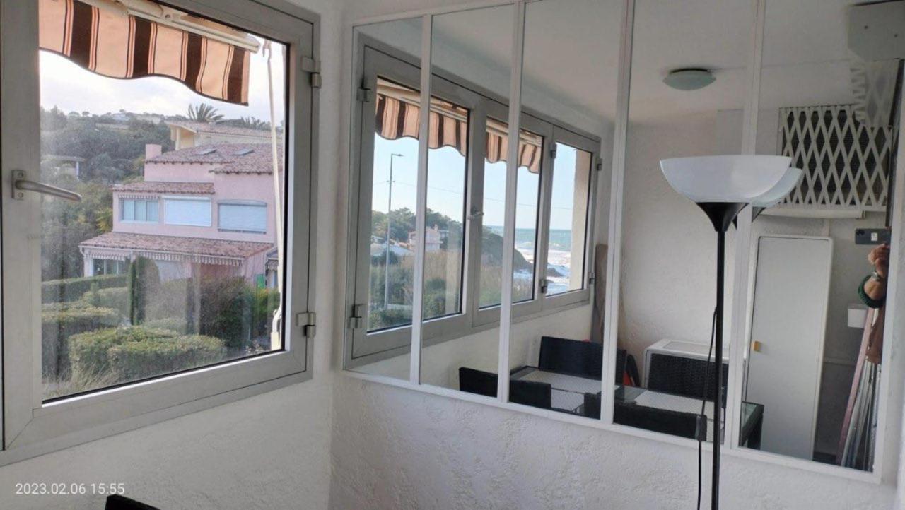 Entre St-Raphael Et St-Tropez. Studio Pieds Dans L'Eau, A Partir De 600 Euros/Semaine. Saint Aygulf Eksteriør bilde