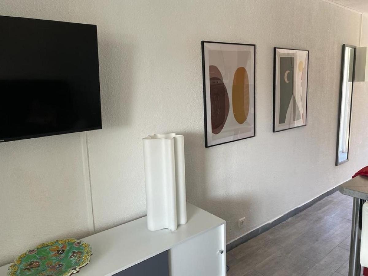 Entre St-Raphael Et St-Tropez. Studio Pieds Dans L'Eau, A Partir De 600 Euros/Semaine. Saint Aygulf Eksteriør bilde