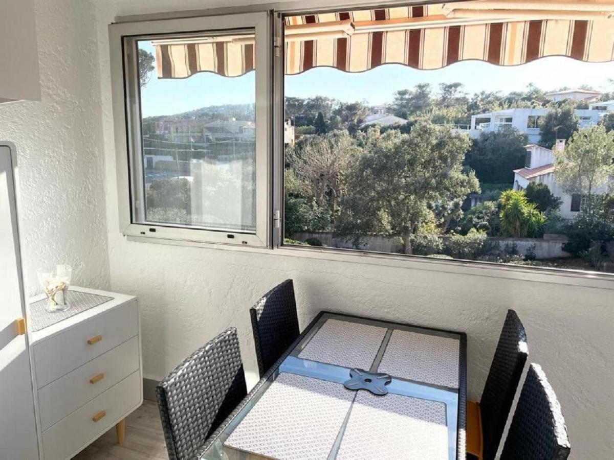 Entre St-Raphael Et St-Tropez. Studio Pieds Dans L'Eau, A Partir De 600 Euros/Semaine. Saint Aygulf Eksteriør bilde